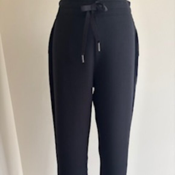 Air Essentials Taper Leg Pant - Picture 1 of 2